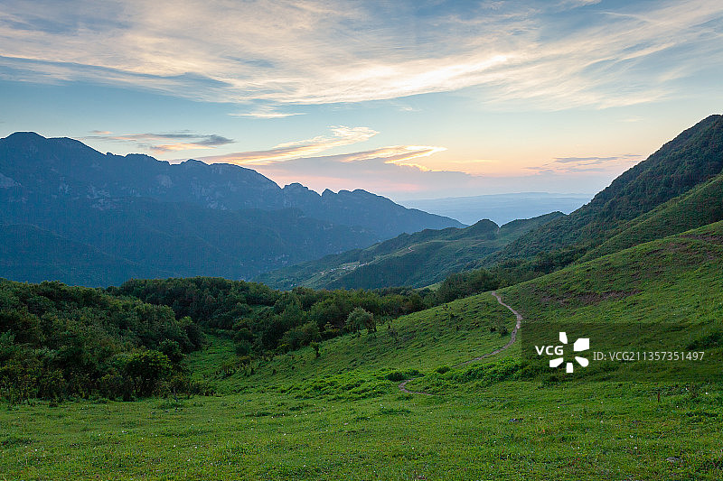 陕西秦岭落日晚霞图片素材