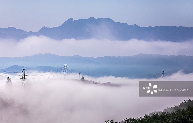 豫西山区早晨的风景图片素材