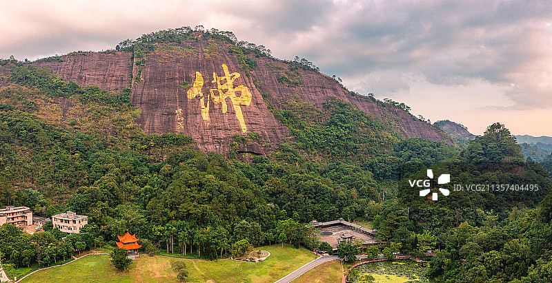 航拍广西玉林都峤山图片素材