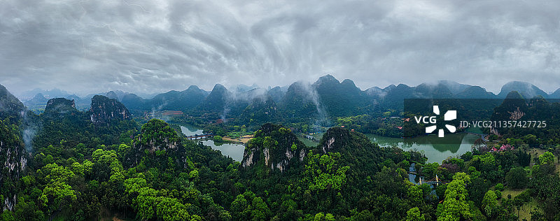 空山新雨后图片素材