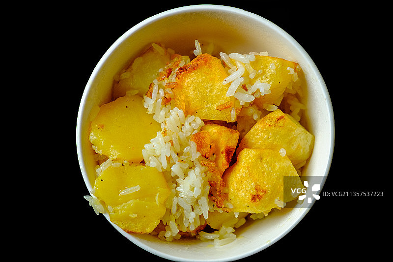 湖北省恩施美食土豆炕饭图片素材