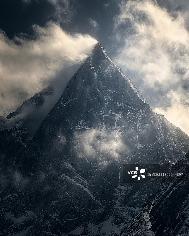 听说，她的名字叫婆缪峰图片素材