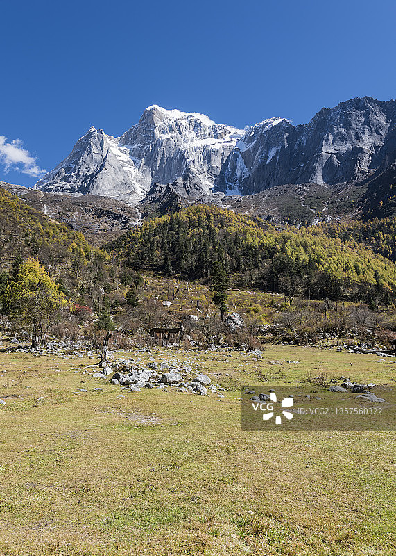四川阿坝州小金县四姑娘山长坪沟木骡子自然风光图片素材