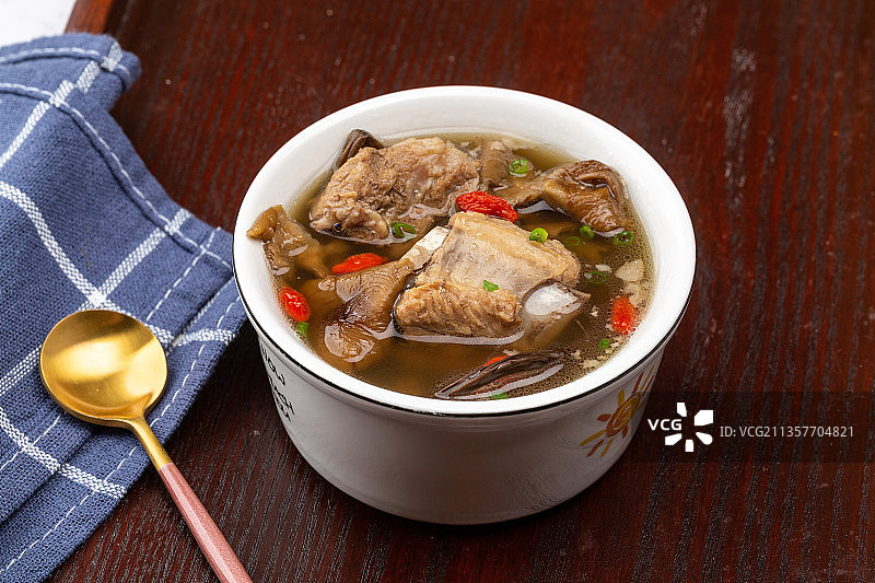 茶树菇排骨汤图片素材