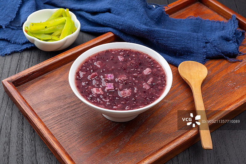 黑米紫薯粥图片素材