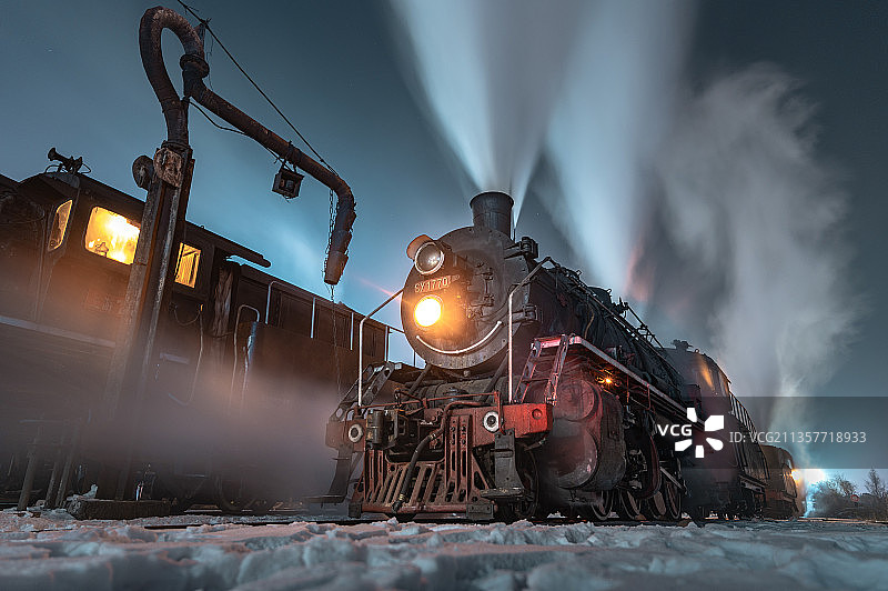 调兵山的夜 中国最后的上游型蒸汽机车图片素材