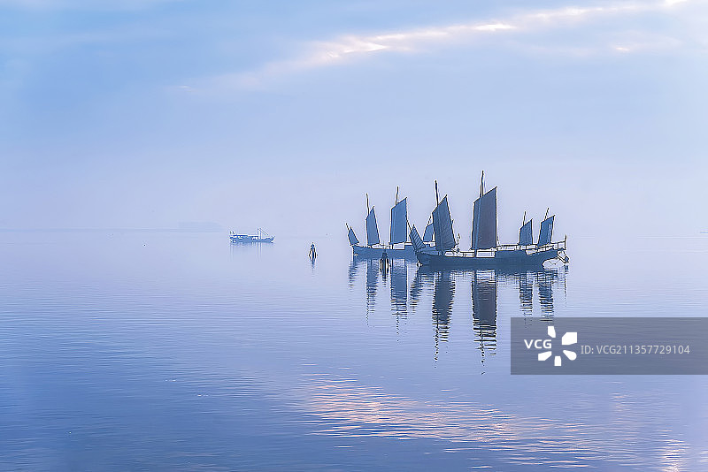 太湖帆影图片素材