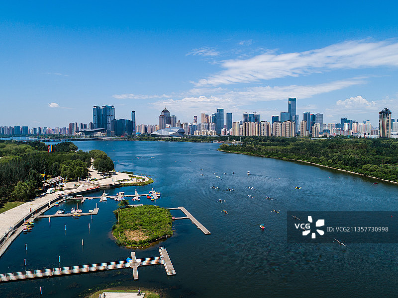 航拍沈阳浑河皮划艇图片素材