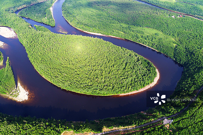 航拍大兴安岭激流河白鹿岛图片素材