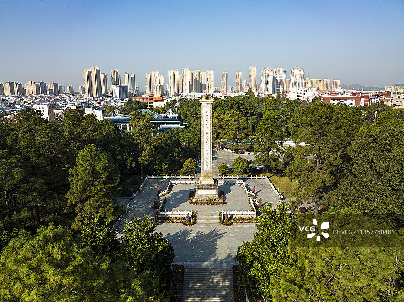 湖北麻城市烈士陵园红色旅游文化区烈士纪念碑航拍图片素材