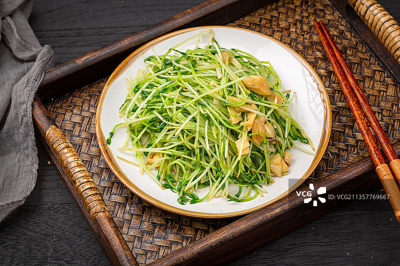 清炒豆苗图片素材