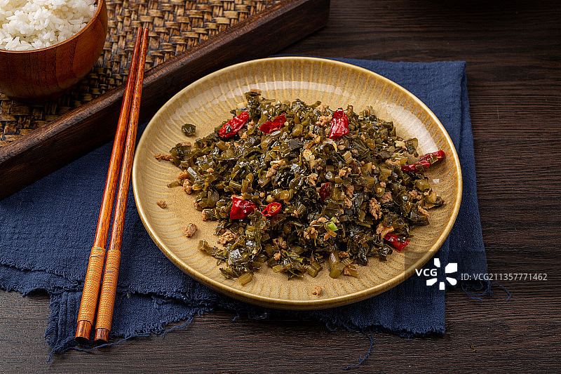 雪里蕻炒肉沫图片素材