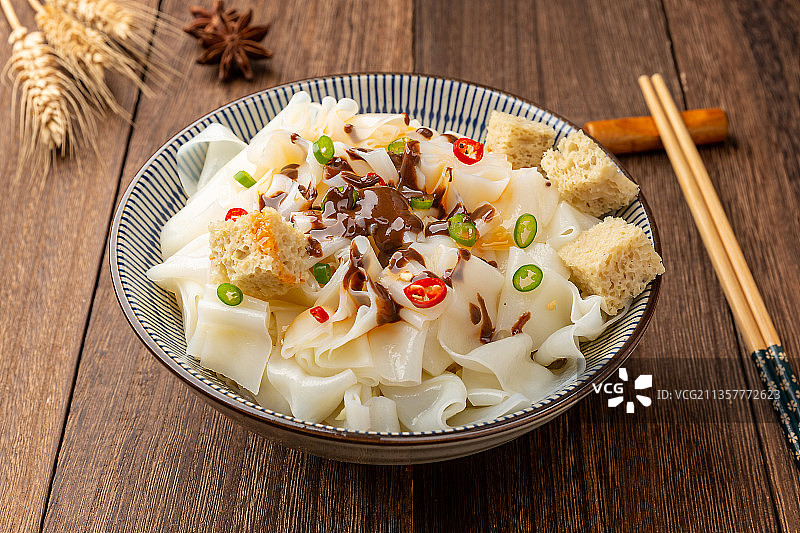 芝麻酱凉皮图片素材