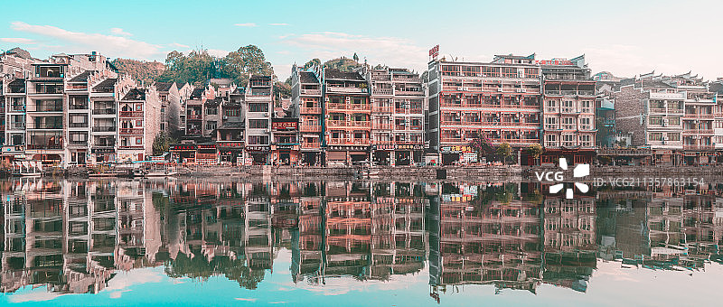 中国贵州黔东南镇远古镇风光图片素材