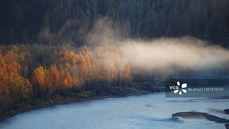 呼伦贝尔晨雾图片素材