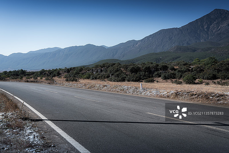 山区,乡村路,村镇路,高速路,平坦,山路,山里,公路,道路图片素材