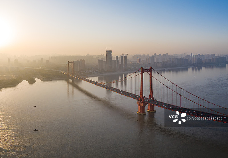 鹦鹉洲长江大桥日出图片素材