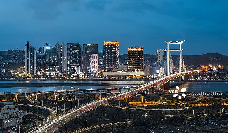 晋江大桥·滨江夜色图片素材