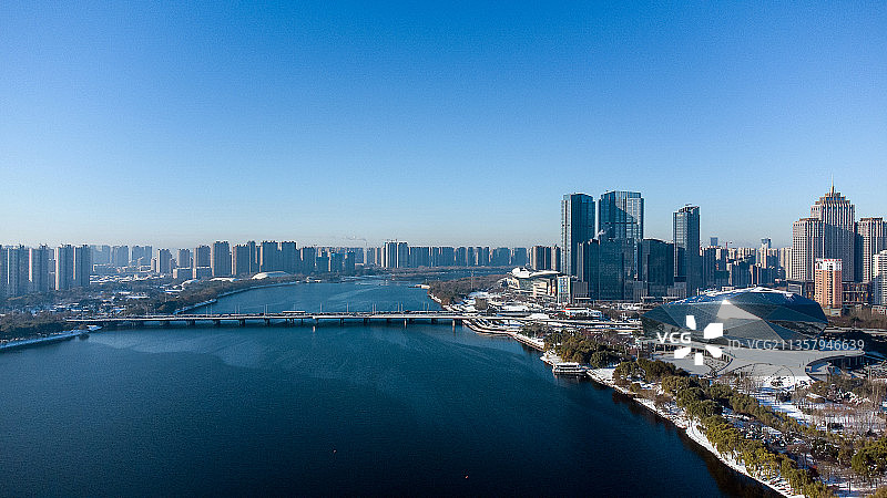 航拍沈阳大钻石-盛京大剧院图片素材