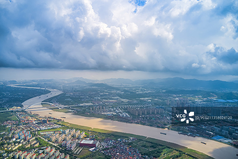 航拍浙江省宁波市鄞州区甬江两岸宁波大学都市风景图片素材