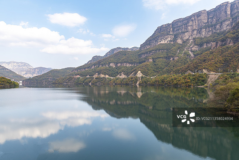 河南林州市石板岩太行大峡谷平湖风光图片素材
