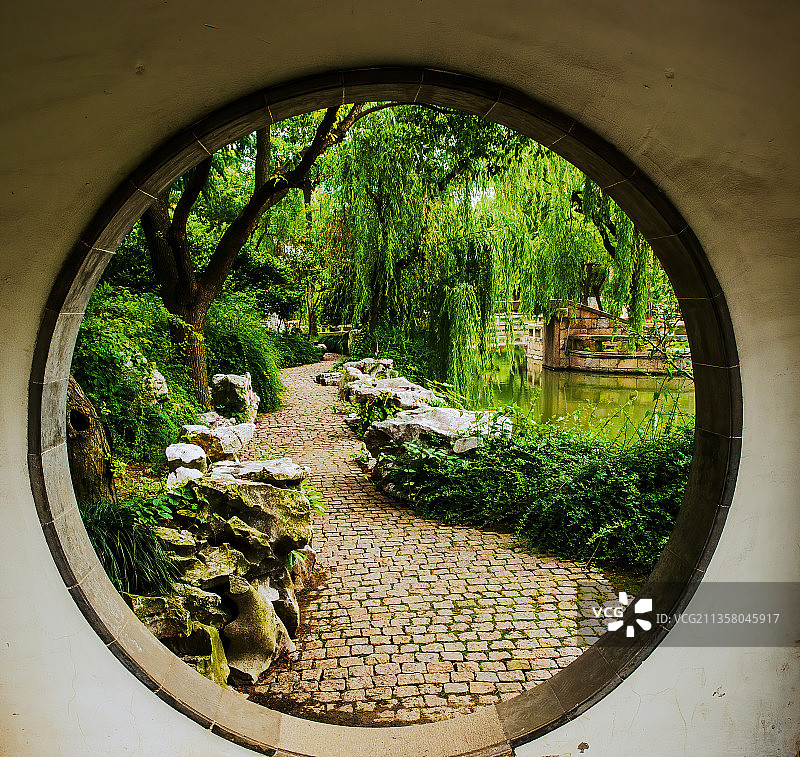 苏州吴中静思园-灵壁石图片素材