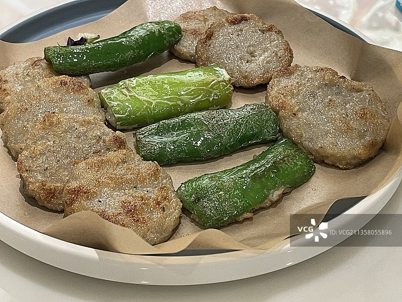 煎鱼饼图片素材