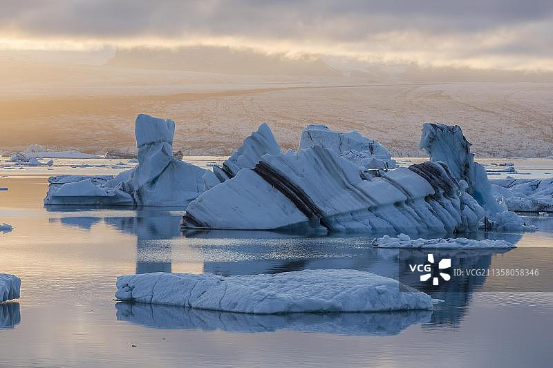 冰岛欧洲瓦特纳冰川冰河湖图片素材