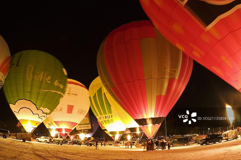 德国巴伐利亚巴特科尔格鲁布的热气球节图片素材