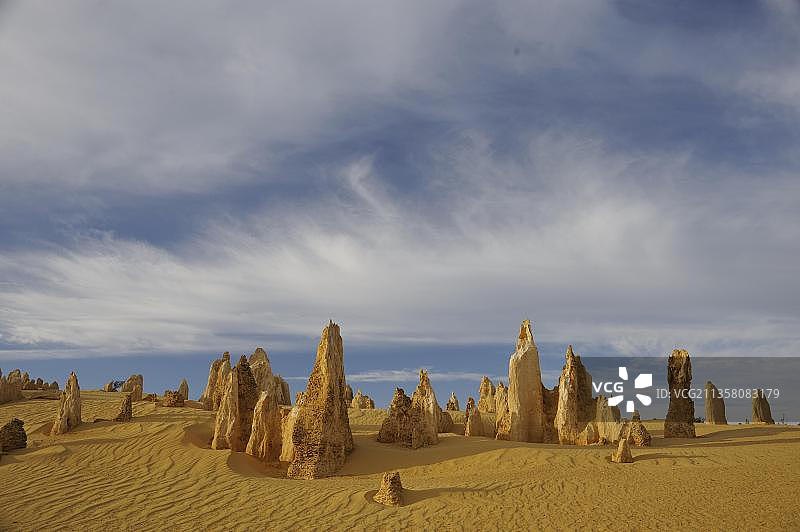 澳大利亚尖峰石阵沙漠石柱图片素材