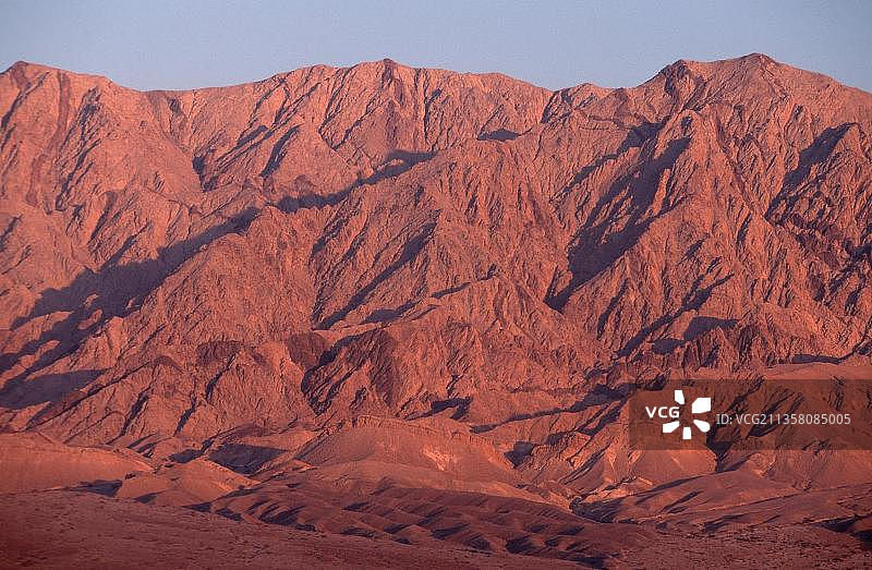 约旦埃多姆山景色，亚洲红海沙漠景观图片素材