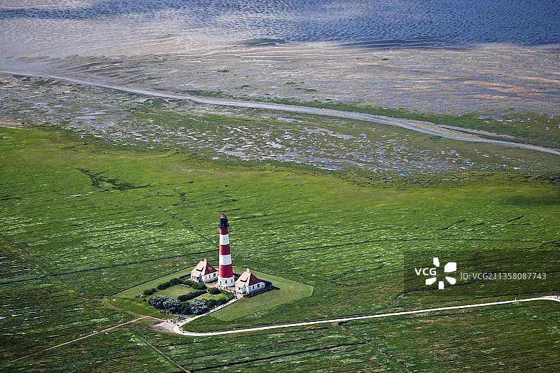 韦斯特黑弗沙洲灯塔，德国石勒苏益格-荷尔斯泰因州艾德施泰特图片素材