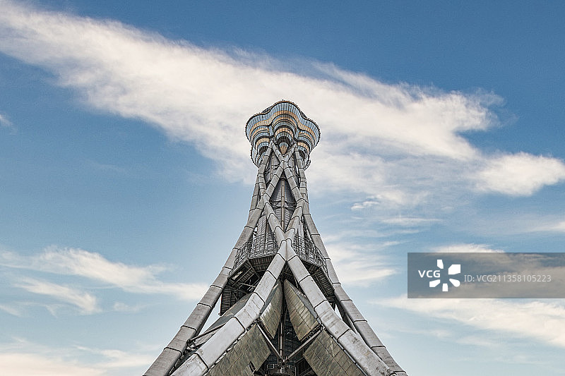 中原福塔天空高塔钢塔高空图片素材