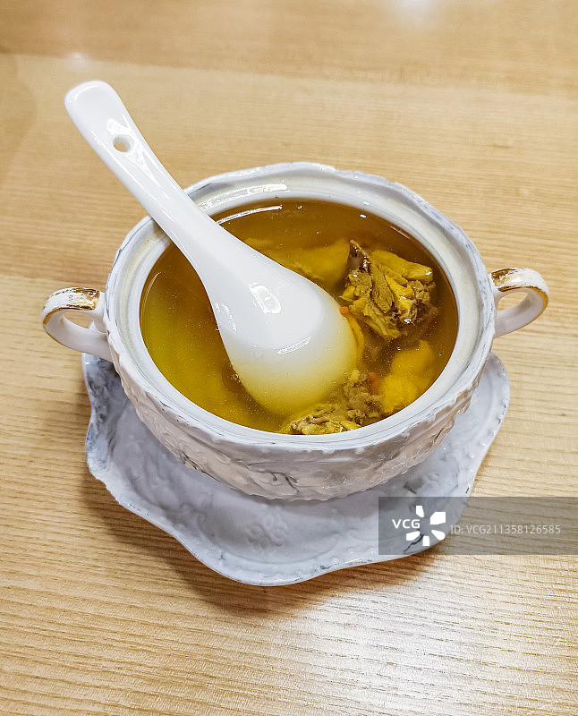 炖鸡汤美食图片素材