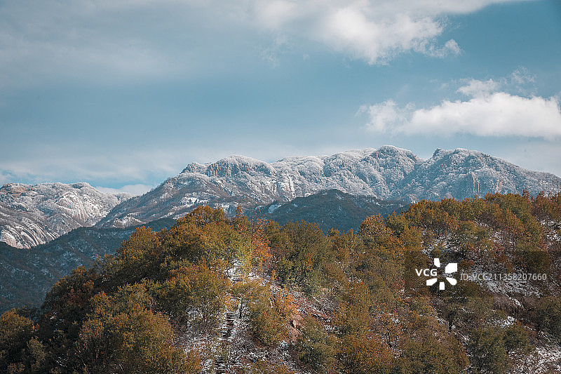 偶遇初雪图片素材