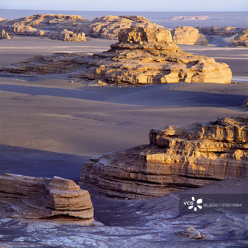 甘肃酒泉，敦煌雅丹国家地质公园。图片素材