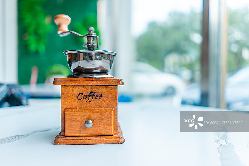 中国山东泰安室内的手动研磨器图片素材