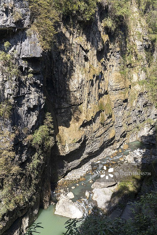 湖北恩施大峡谷云龙地缝初冬景色图片素材