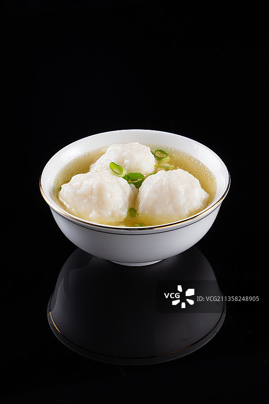 手工虾滑丸子汤图片素材