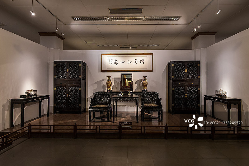 北京紫檀博物馆乌木家具图片素材