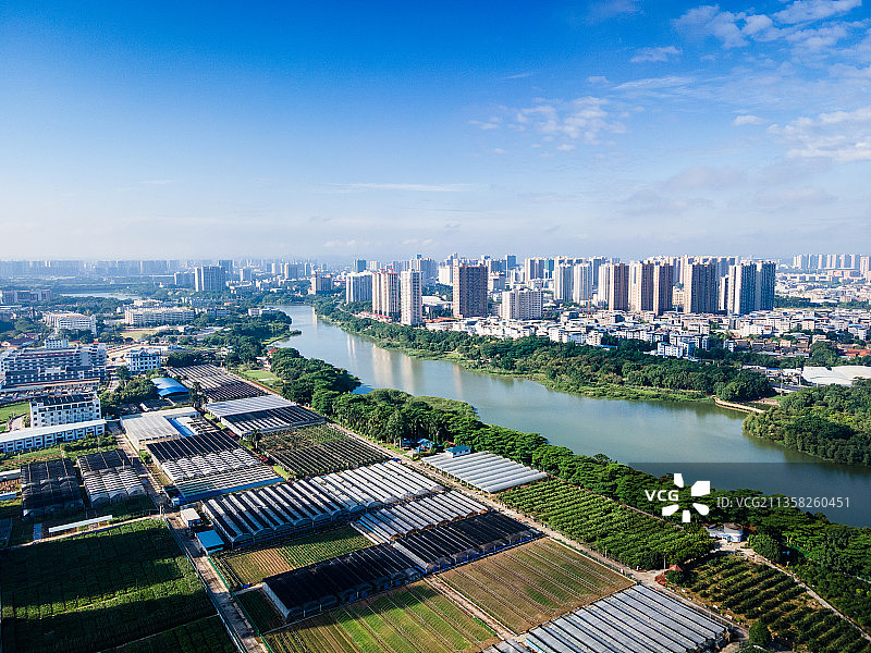 2021年9月，广西南宁市西乡塘区相思湖航拍风光图片素材