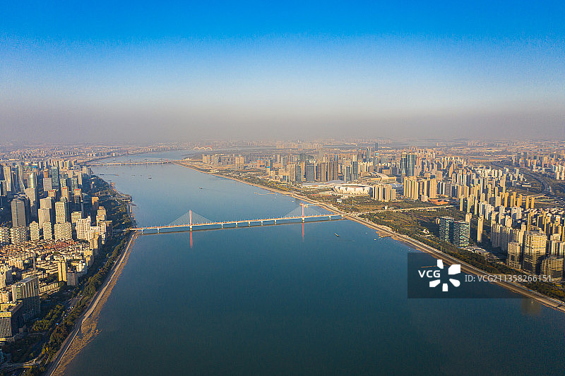 杭州市钱塘江西兴大桥航拍图片素材