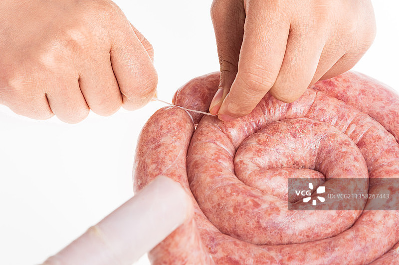 白背景灌香肠图片素材