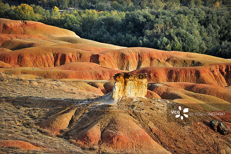 新疆阿勒泰，五彩滩风光图片素材
