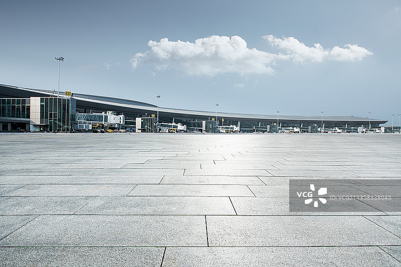 机场航站楼与停机坪图片素材