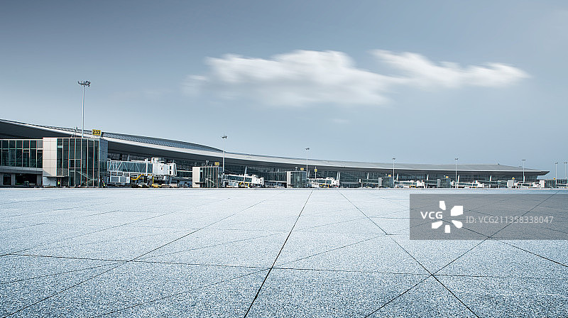 机场航站楼与停机坪图片素材