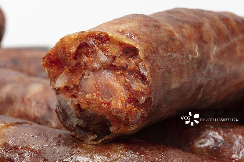 白色背景，香肠特写图片素材