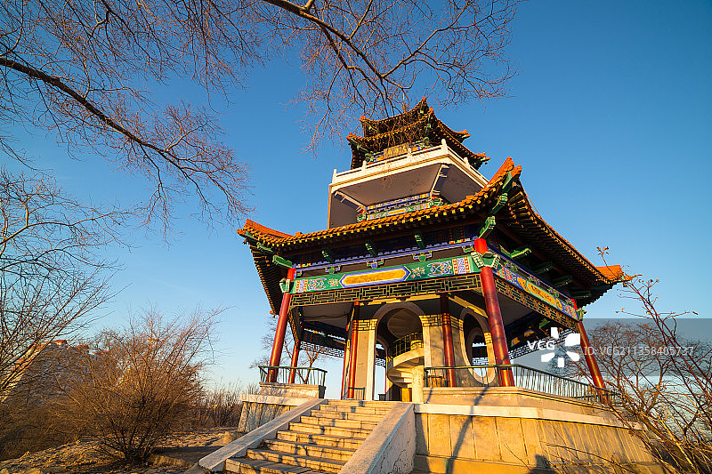 黑龙江齐齐哈尔市龙沙公园天远阁图片素材