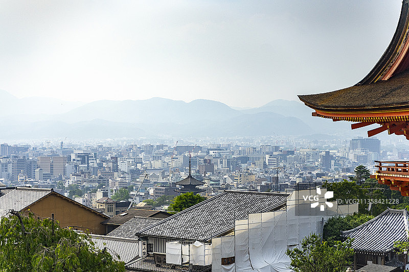 从清水寺俯瞰日本京都全景图片素材
