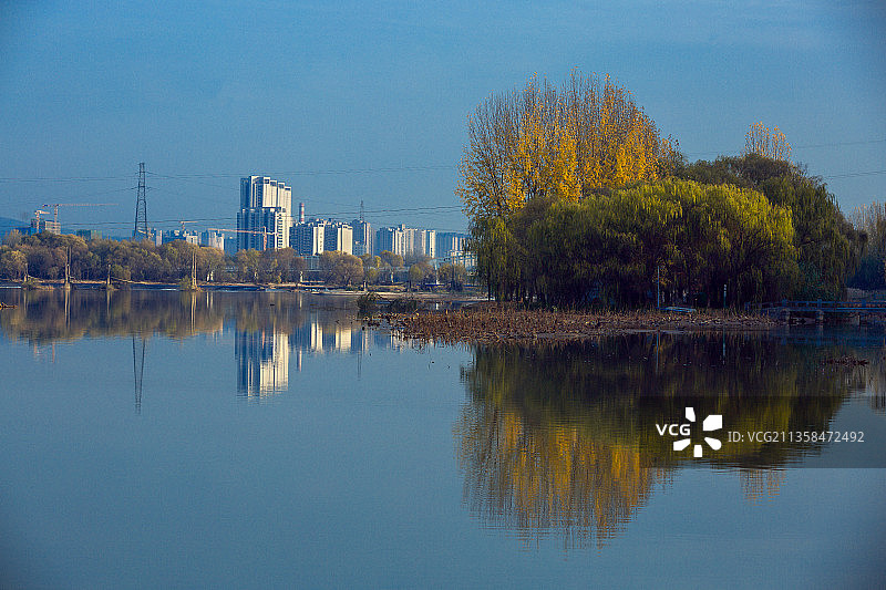 西安秋色风景  浐河秋色图片素材